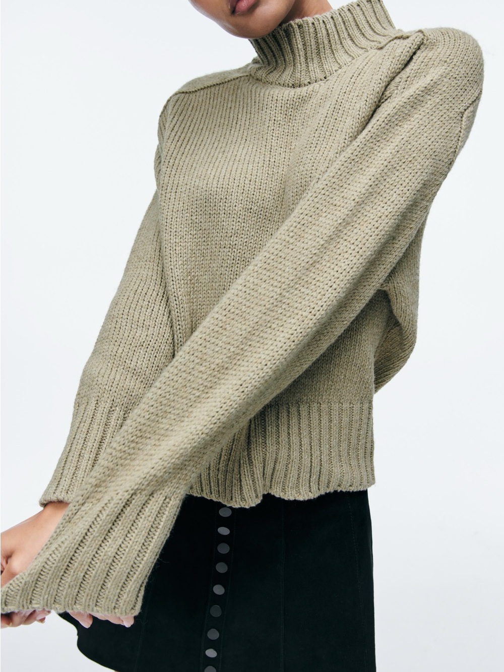 Zara Tan Chunky Knit Turtleneck Sweater Long Sleeve Ribbed Pullover. Size L